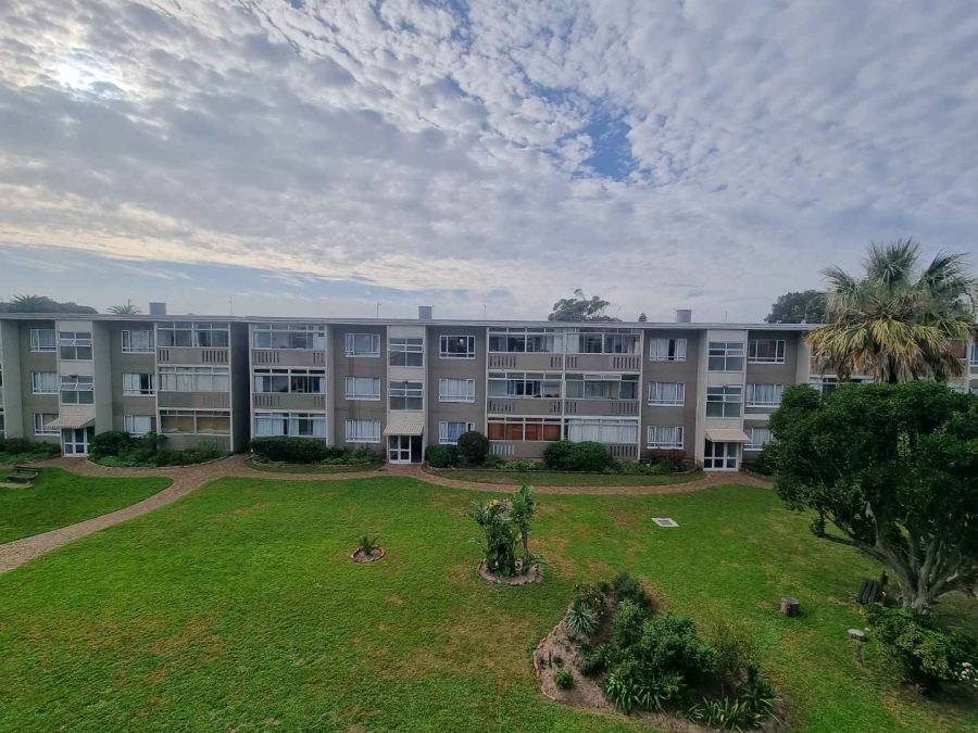 2 Bedroom Property for Sale in Claremont Western Cape